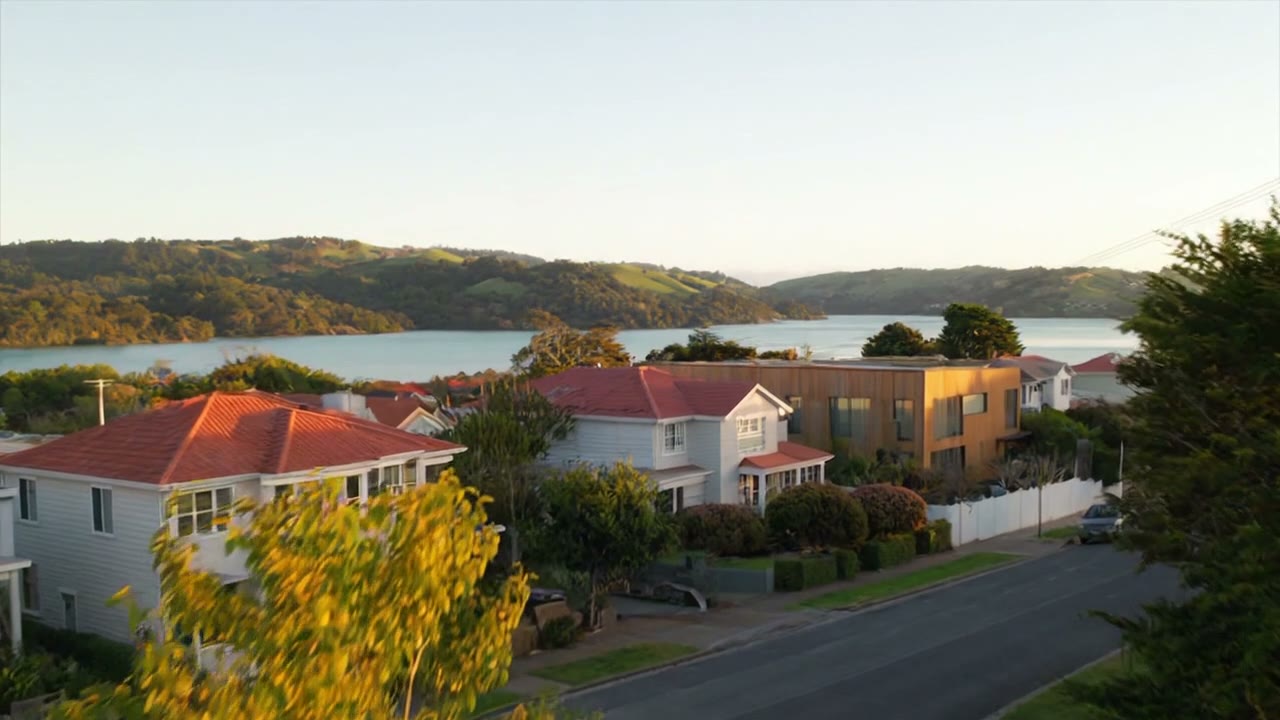 What is gazumping and can it happen in NZ? — realistic NZ property scene